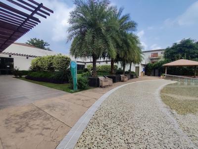 Image of 1450 Sq.ft 3 BHK Villa for sale in Paramount Golfforeste Villas, Surajpur, Greater Noida for Rs. 15000000