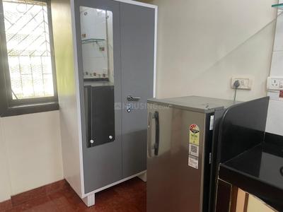 Kitchen Image of 500 Sq.ft 1 RK Apartment / Flat for rent in Bandra West Mumbai for Rs. 35000
