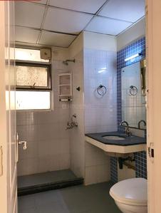Bathroom Image of 1250 Sq.ft 2 BHK Apartment / Flat for sale in Bestech Park View Residency, Palam Vihar Gurgaon for Rs. 18500000
