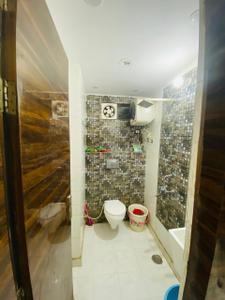 Image of 1000 Sq.ft 3 BHK Builder Floor for rent in Matiala, New Delhi for Rs. 25000