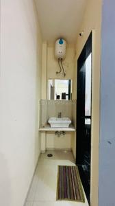 Bathroom Image of 450 Sq.ft 1 BHK Builder Floor for rent in Mahalakshmi Nagar Indore for Rs. 13500