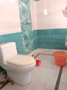Common Bathroom Image of 1250 Sq.ft 3 BHK Apartment / Flat for sale in Santoshpur Kolkata for Rs. 12000000