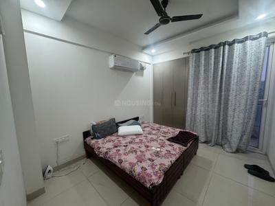 Bedroom Image of 936 Sq.ft 3 BHK Apartment / Flat for rent in Uptown Skylla, PR7 Airport Road Zirakpur for Rs. 40000