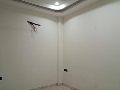 Bedroom Image of 1200 Sq.ft 3 BHK Builder Floor for sale in Paschim Vihar New Delhi for Rs. 27000000