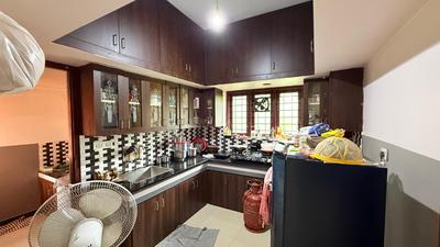 Kitchen Image of 2500 Sq.ft 5 BHK Independent House for sale in Aluva Kochi for Rs. 7200000