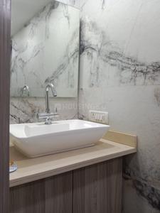 Bathroom Image of 1000 Sq.ft 2 BHK Builder Floor for rent in Swaraj Homes RWA Chittaranjan Park Block K, Chittaranjan Park New Delhi for Rs. 60000