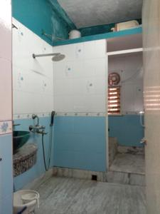 Common Bathroom One Image of 1200 Sq.ft 4 BHK Independent House for rent in Gupta House, South Dum Dum Kolkata for Rs. 100000