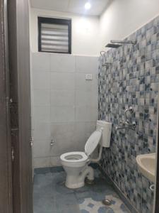 Common Bathroom Image of 800 Sq.ft 2 BHK Apartment / Flat for sale in CI Golf City, Kambakshpur Noida for Rs. 3054000