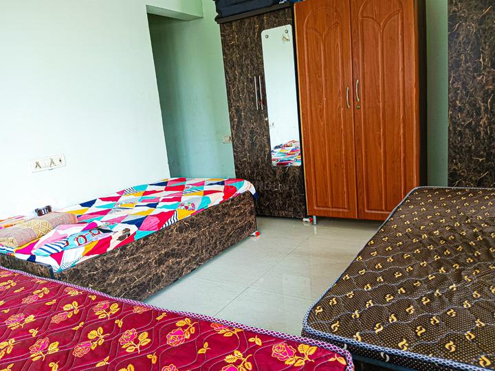 Near Exult Shoppers Bedroom 1