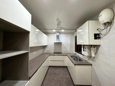 Kitchen Image of 1800 Sq.ft 3 BHK Builder Floor for rent in Green Park New Delhi for Rs. 120000