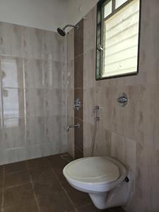 Common Bathroom Image of 850 Sq.ft 2 BHK Apartment / Flat for sale in VTP Purvanchal, Kesnand Pune for Rs. 5150000