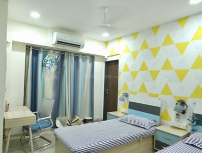 Bedroom Image of 1800 Sq.ft 3.5 BHK Apartment / Flat for sale in Juhu Mumbai for Rs. 90000000