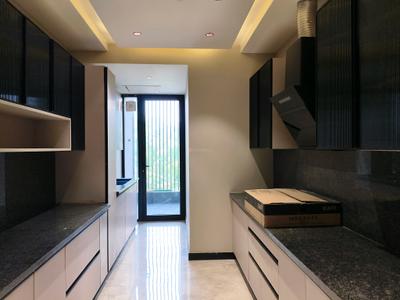 Kitchen Image of 2430 Sq.ft 4 BHK Builder Floor for sale in Sector 49 Gurgaon for Rs. 33000000