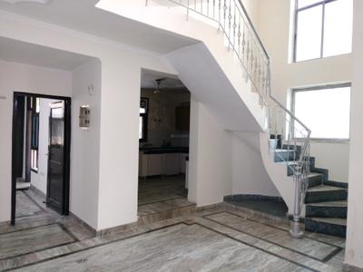 Living Room Image of 3200 Sq.ft 4 BHK Apartment / Flat for sale in Sector 18 Dwarka New Delhi for Rs. 47500000