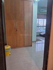 Bedroom Image of 1950 Sq.ft 4 BHK Apartment / Flat for rent in Chinar Park Kolkata for Rs. 40000