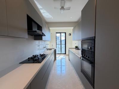 Kitchen Image of 1500 Sq.ft 3 BHK Apartment / Flat for sale in Fairfield, Santacruz West Mumbai for Rs. 105000000