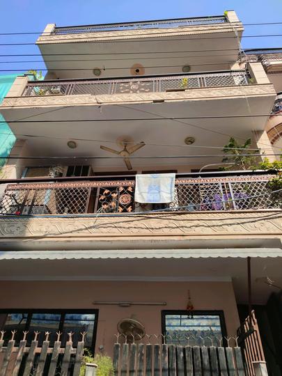 Dakshini Pitampura, Pitampura Building View 1