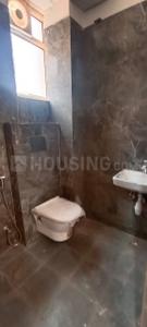 Bathroom Image of 812 Sq.ft 1 BHK Independent House for rent in Sector 4 Gurgaon for Rs. 15000