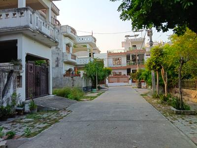 Ratan khand Plot View 2