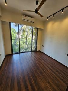 Bedroom Image of 1500 Sq.ft 4 BHK Apartment / Flat for sale in Bandra East Mumbai for Rs. 87000000