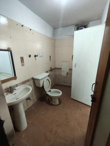 Bathroom Image of 910 Sq.ft 2 BHK Apartment / Flat for sale in Supertech Residency, Vaishali Ghaziabad for Rs. 12000000