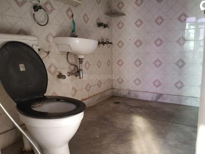 Image of 1600 Sq.ft 3 BHK Apartment / Flat for rent in Sector 6 Dwarka, New Delhi for Rs. 45000
