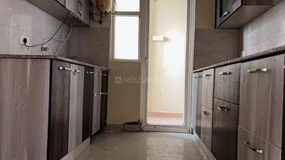 Kitchen Image of 1700 Sq.ft 3 BHK Apartment / Flat for rent in Paramount Emotions, Noida Extension Greater Noida for Rs. 29000