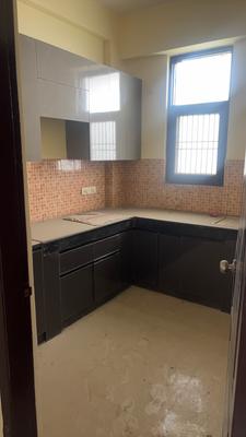 Kitchen Image of 1363 Sq.ft 2.5 BHK Builder Floor for rent in Aditya World City Residential Plots, Bamheta Village Ghaziabad for Rs. 16000