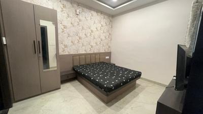 Bedroom Image of 1500 Sq.ft 1 RK Builder Floor for rent in Nipania Indore for Rs. 15000
