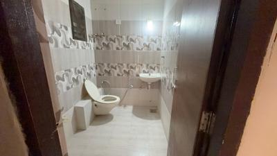 Shivam Enclave Bathroom Two 3