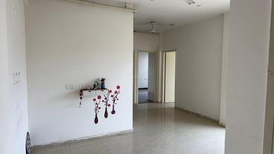 Living Room Image of 1024 Sq.ft 2 BHK Apartment / Flat for rent in Mahagun Mantra, Noida Extension Greater Noida for Rs. 17000