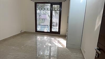 Bedroom Image of 2200 Sq.ft 3 BHK Builder Floor for sale in Jangpura New Delhi for Rs. 82500000