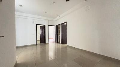 Living Room Image of 1280 Sq.ft 3 BHK Apartment / Flat for sale in Ajnara Le Garden, Noida Extension Greater Noida for Rs. 10300000