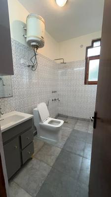 Image of 1000 Sq.ft 3 BHK Builder Floor for rent in Gautam Nagar, New Delhi for Rs. 62000