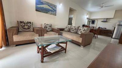 Living Room Image of 1350 Sq.ft 2.5 BHK Apartment / Flat for rent in Adani The Meadows, Shantigram Ahmedabad for Rs. 36000