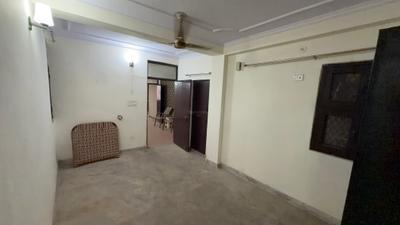Bedroom Image of 670 Sq.ft 2 BHK Builder Floor for sale in Mayur Vihar Phase 1 New Delhi for Rs. 5200000