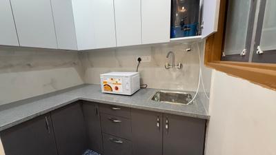 Kitchen Image of 550 Sq.ft 1 BHK Builder Floor for rent in Sector 57 Gurgaon for Rs. 38000