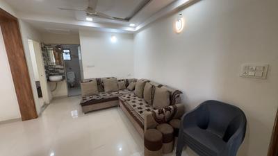 Living Room Image of 1215 Sq.ft 2 BHK Apartment / Flat for rent in Kavish Karnavati Riviera, New Maninagar Ahmedabad for Rs. 25000