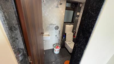Bathroom Image of 805 Sq.ft 2 BHK Apartment / Flat for rent in Thakurli Thane for Rs. 21000