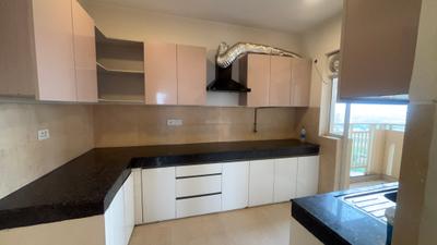 Kitchen Image of 1750 Sq.ft 3 BHK Apartment / Flat for sale in M3M Marina, Sector 68 Gurgaon for Rs. 21500000