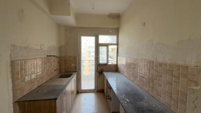 Kitchen Image of 1200 Sq.ft 3 BHK Apartment / Flat for rent in Amrapali Crystal Homes Phase 1, Sector 76 Noida for Rs. 36000