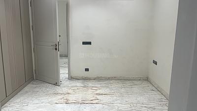 Bedroom Image of 1800 Sq.ft 3 BHK Builder Floor for sale in Model Town New Delhi for Rs. 35000000