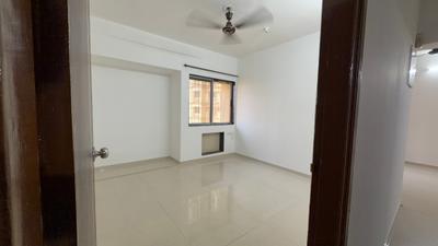 Bedroom Image of 800 Sq.ft 2 BHK Apartment / Flat for rent in Cosmos Jewels, Thane West Thane for Rs. 31000