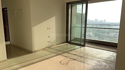 Living Room Image of 1500 Sq.ft 3 BHK Apartment / Flat for rent in Piramal Mahalaxmi, Worli Mumbai for Rs. 215000
