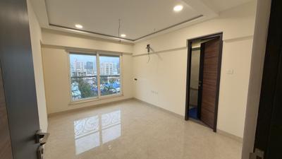 Bedroom Image of 775 Sq.ft 2 BHK Apartment / Flat for rent in Santacruz West Mumbai for Rs. 130000