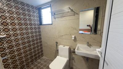 Bathroom Image of 850 Sq.ft 1 BHK Apartment / Flat for rent in HBR Layout Bengaluru for Rs. 35000