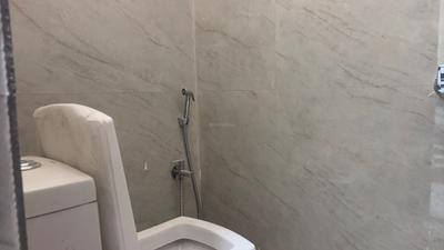 Bathroom Image of 650 Sq.ft 1 BHK Apartment / Flat for rent in Kondapur Hyderabad for Rs. 28000