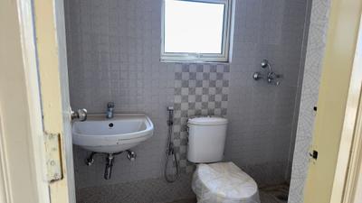Bathroom Image of 620 Sq.ft 1 BHK Apartment / Flat for sale in Terra Castle, Jhundpuri Bhiwadi for Rs. 2095000