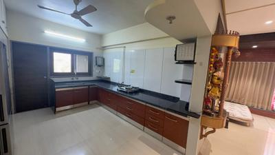 Kitchen Image of 2700 Sq.ft 4 BHK Apartment / Flat for rent in Sector 2 Gandhinagar for Rs. 60000
