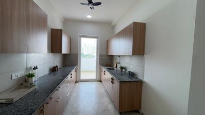 Kitchen Image of 2800 Sq.ft 4 BHK Builder Floor for sale in SS Linden Residential Floors, Sector 84 Gurgaon for Rs. 31800000